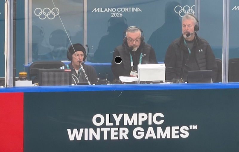 Giovi in der Mitte, rechts Alan Roach, der Star aus den USA