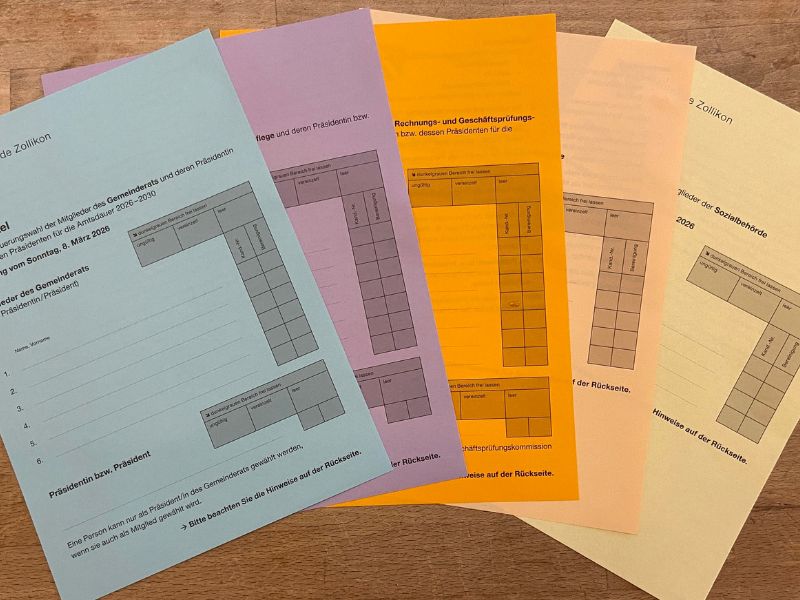 Ausfüllen und einwerfen: Zolliker Wahlzettel (Foto: ZN)